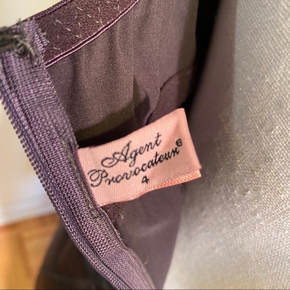 Sexy Agent Provocateur Gangster Dress - Picture 3 of 5